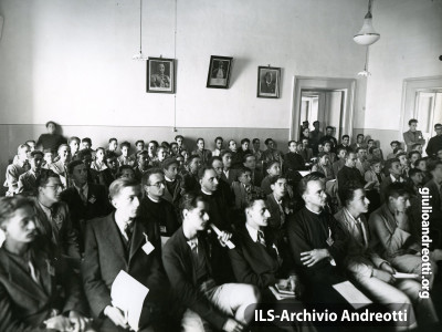 Nell'anno 1939 a un convegno della Fuci.