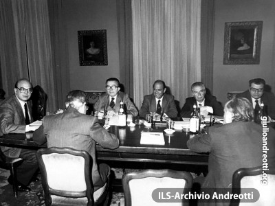 15 dicembre 1983. Consiglio di Gabinetto con Craxi, Altissimo, Darida e Longo