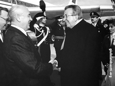1990. Andreotti e Gorbaciov