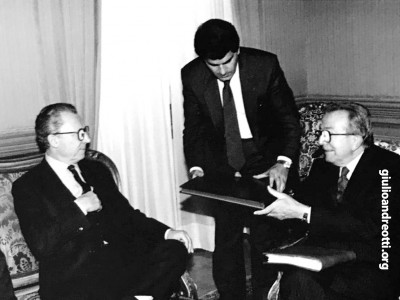 1990. A Palazzo Chigi con Jacques Delors, presidente della Commissione europea