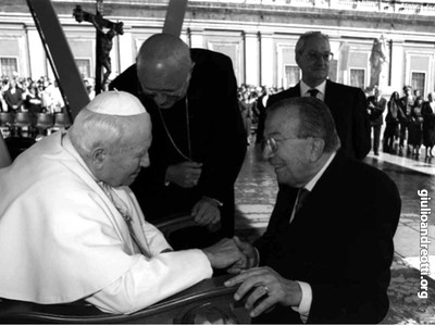 2004. Cerimonia con Giovanni Paolo II in piazza San Pietro
