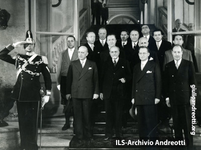 Maggio 1948. Presentazione al Quirinale del governo De Gasperi IV.