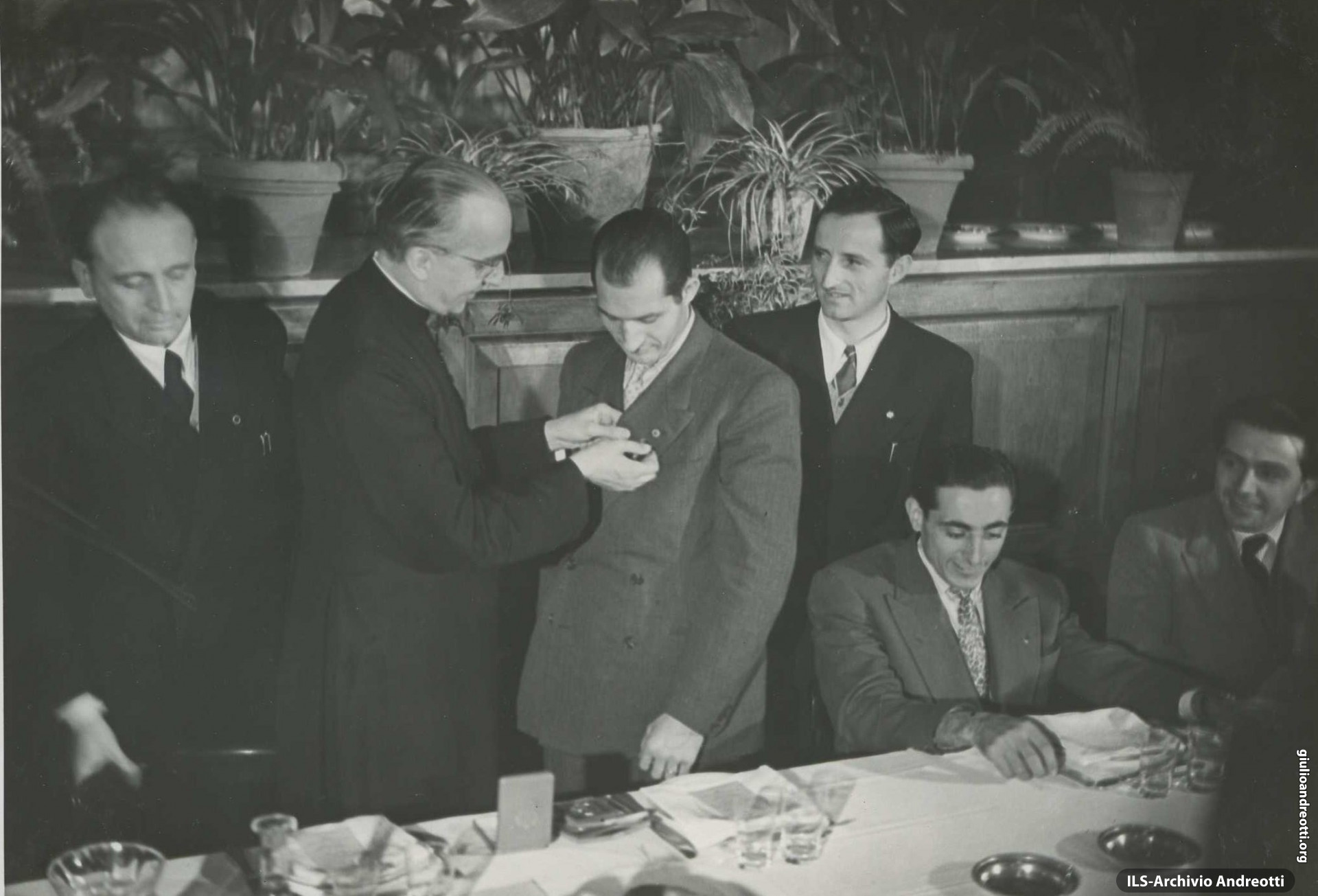 15 novembre 1947. Cena d'onore con Bartali e Coppi (foto Archivio Storico Luce)