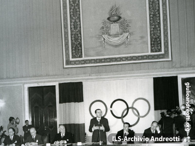 Andreotti Presidente del Comitato organizzatore delle Olimpiadi di Roma nel 1960.