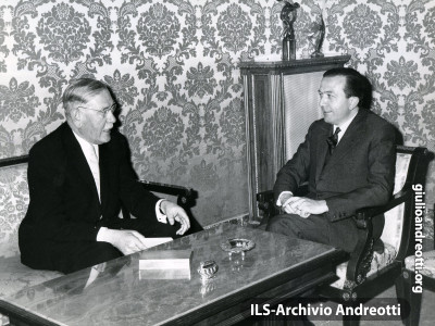 Andreotti e Krone in un incontro nel 1962.