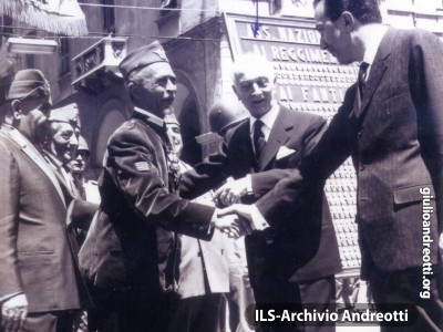 26 giugno 1963. Manifestazione con Andreotti e il Presidente Antonio Segni a Sassari.