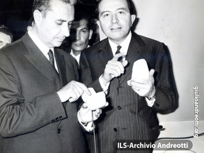 15 giugno 1966. Giulio Andreotti con Aldo Moro.