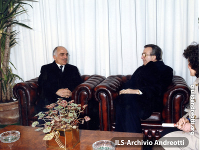 Andreotti con il re Hussein di Giordania nel gennaio 1987.