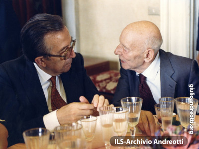 Giulio Andreotti con Giancarlo Pajetta.