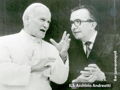 1990. Giulio Andreotti con Giovanni Paolo II.