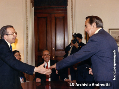 Andreotti con il vicepresidente USA Bob Dole.
