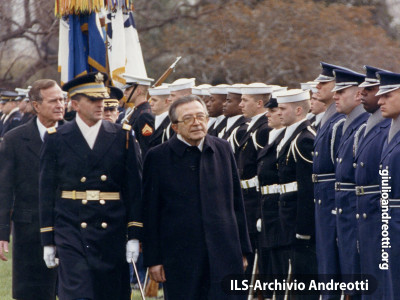 Marzo 1991. Visita di Andreotti alla Casa Bianca. Cerimonia di saluto con George Bush.