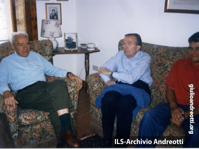 Agosto 1999. Lenola. Andreotti a casa di Pietro Ingrao.