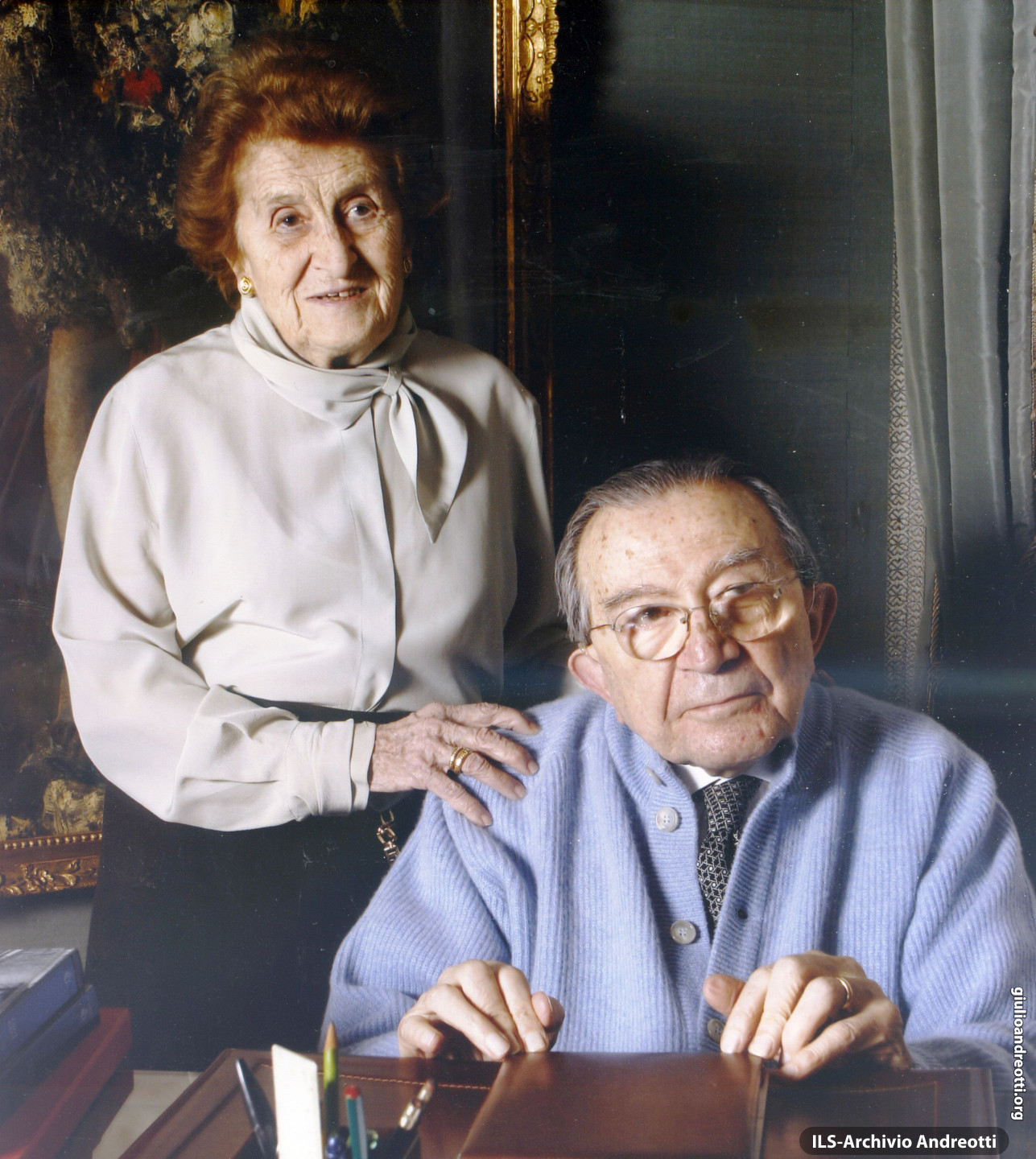 2007. Andreotti in casa con la moglie Livia.