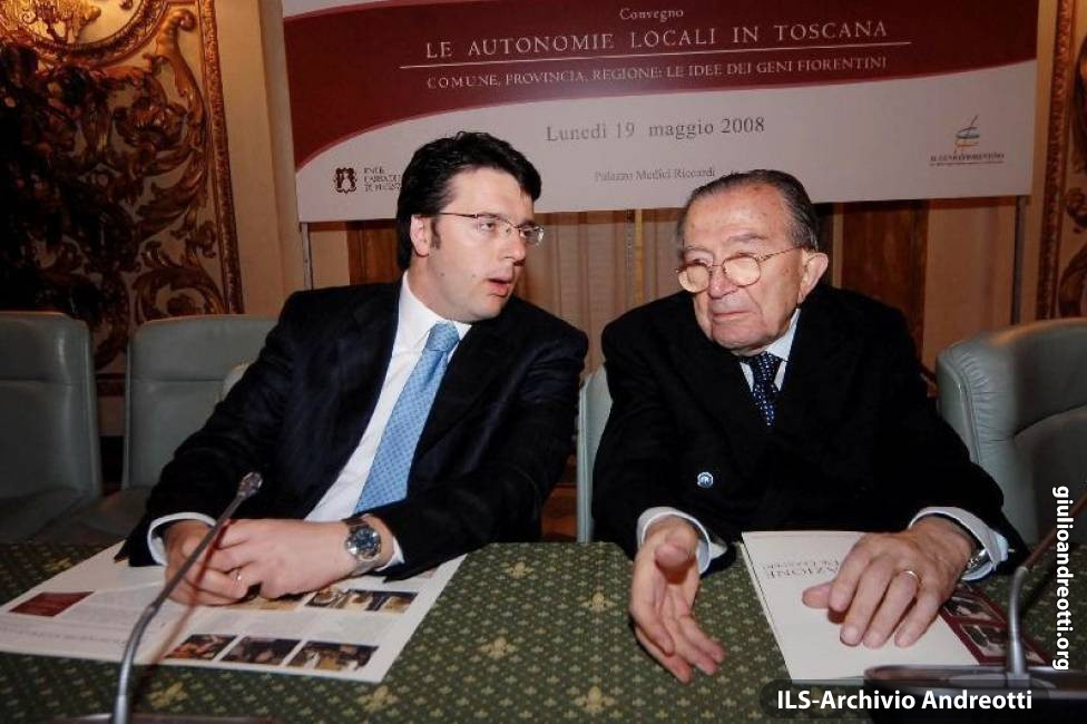 19 maggio 2008. Andreotti con Matteo Renzi, presidente della Provincia di Firenze.