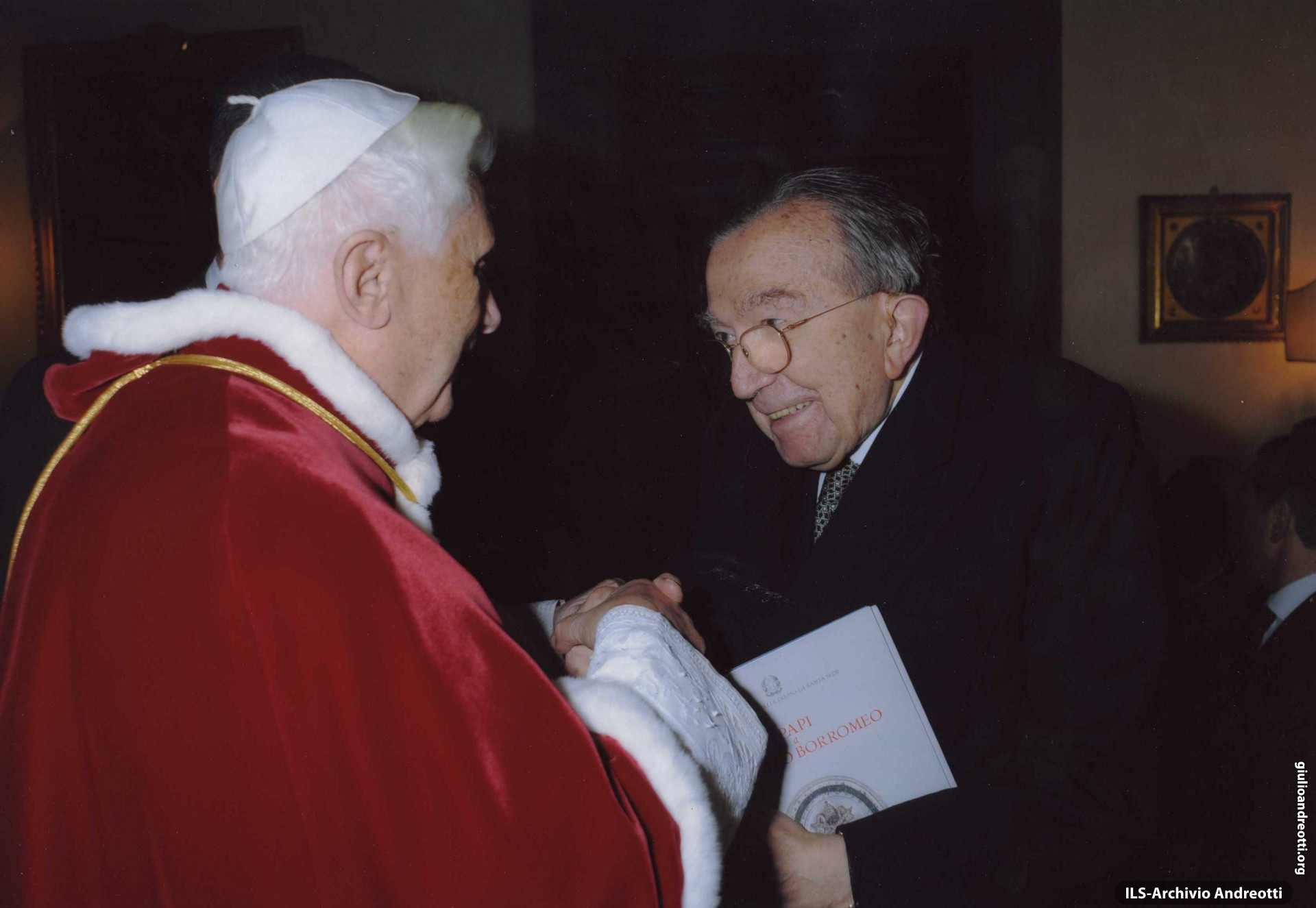 Giulio Andreotti con Benedetto XVI.