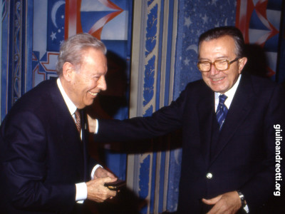 Andreotti con Gian Luigi Rondi.