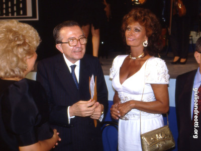 Andreotti con Sofia Loren.