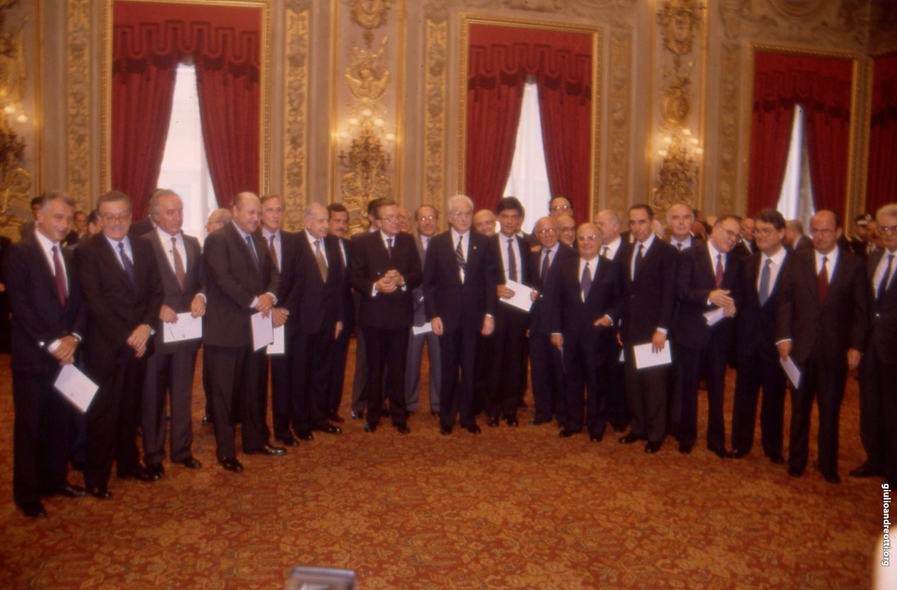23 luglio 1989. Foto ufficiale del VI governo Andreotti ... Immagine 1