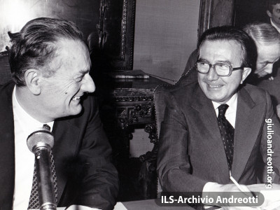 24 giugno 1979. Andreotti e Zaccagnini al Consiglio nazionale della DC dopo le elezioni del 3 giugno.