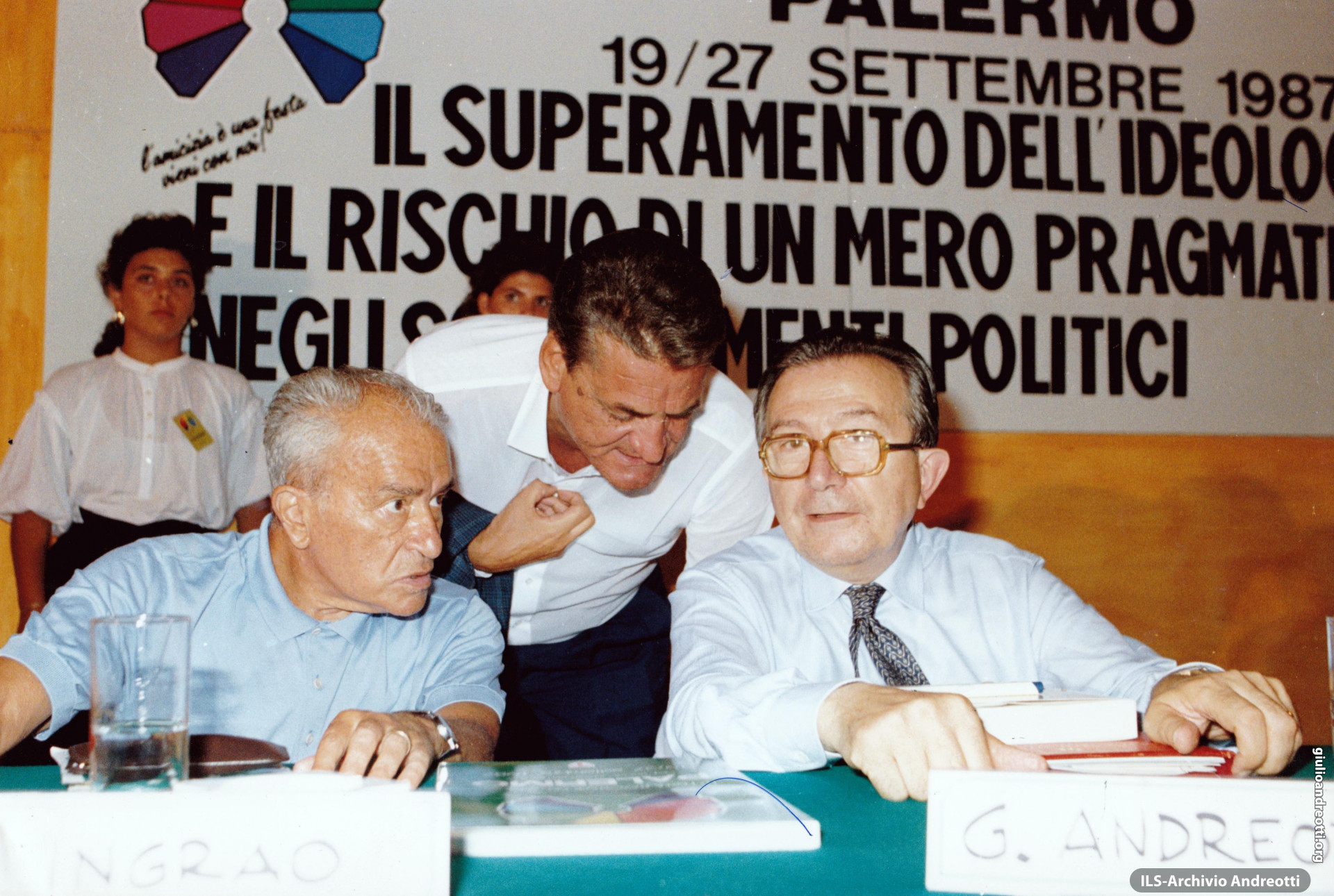 Festa dell’Amicizia della DC. Palermo settembre 1987. Andreotti con Mino Martinazzoli e Pietro Ingrao.