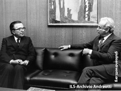 1 ottobre 1984. Colloquio di Andreotti con il Segretario generale dell’ONU, Perez de Cuellar, a margine dei lavori dell’Assemblea Generale delle Nazioni Unite.