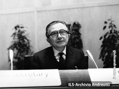 Stoccolma, 18 gennaio 1984. Conferenza sul disarmo in Europa (CDE).